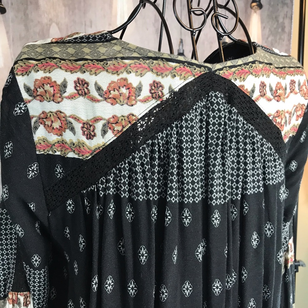 ❗️Sale ❗️ Boho Dress - Picture 3 of 8